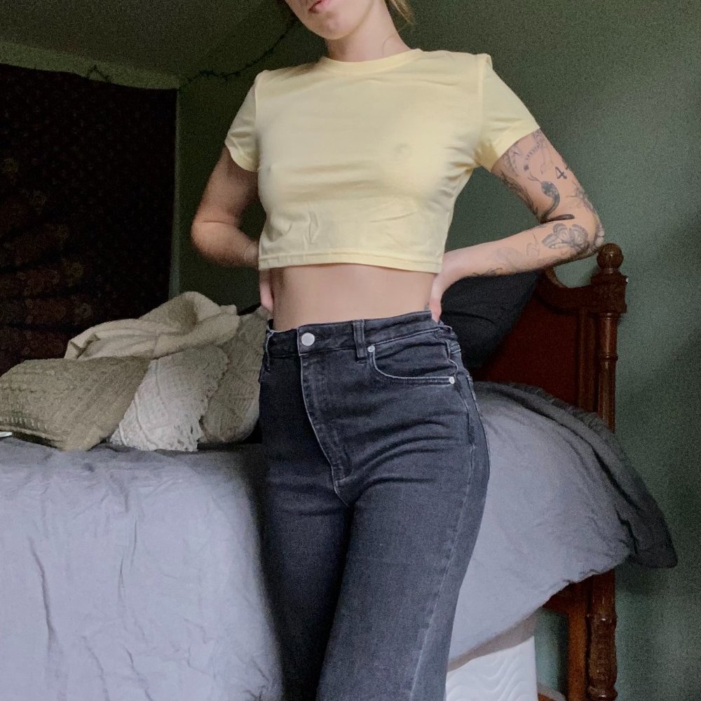 CROPPED BABYDOLL TEE